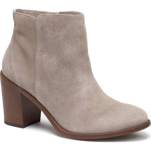 🌺TRASK Tinsley Bootie Boots in Light Grey Suede - Picture 1 of 6